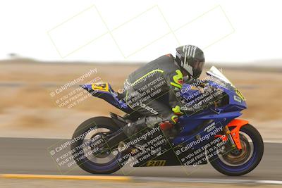 media/Sep-10-2022-SoCal Trackdays (Sat) [[a5bf35bb4a]]/Turn 2 (1pm)/